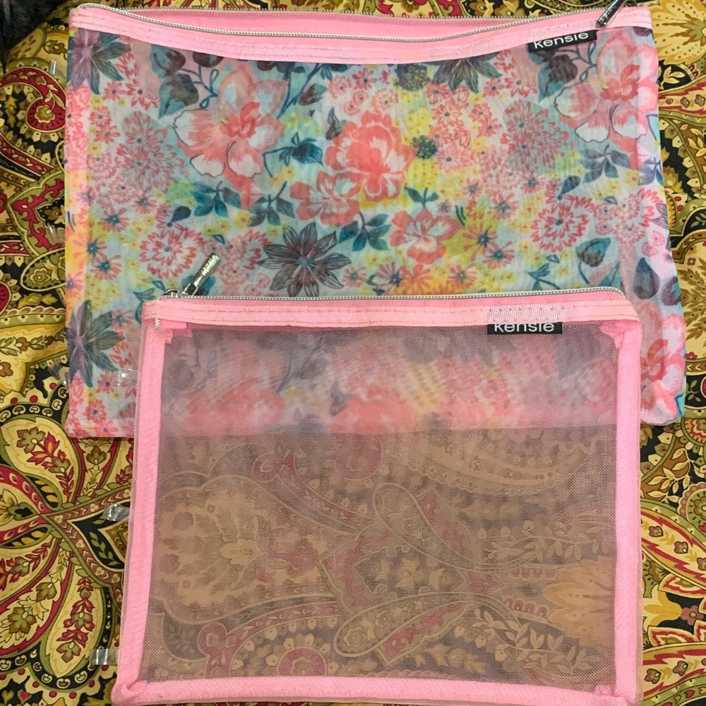 Kensie 2 piece Make Up Bags